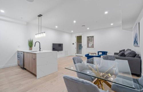 Charming Oasis in DC near Metro with Fenced Backyard Free Parking and WIFI Capitol View1 - Foto 8