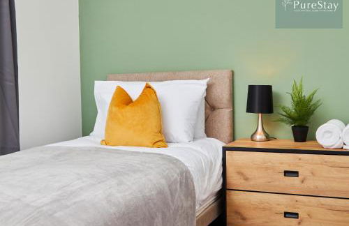 Stylish 5-bedroom Manchester Retreat Sleeps 9 by PureStay - Foto 42