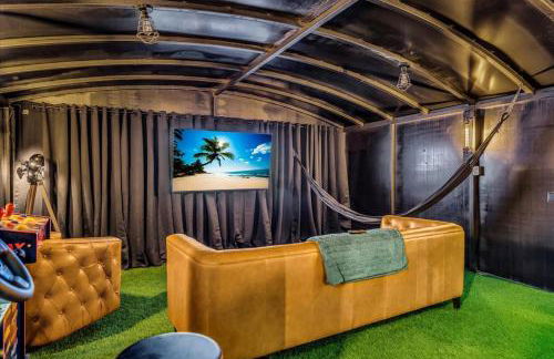 Underground Bunker - Photo 15