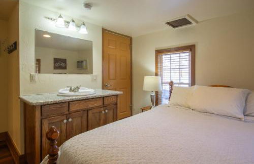 Stay In Ohiopyle near GAP trail, restaurants, & the Fallls - Foto 4