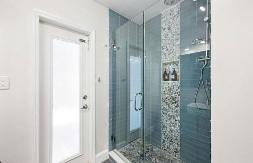 Palms Retreat! Giant Heated Pool-HotTub-FirePit-5Min2Beach-Pets-EV Chgr - Foto 32