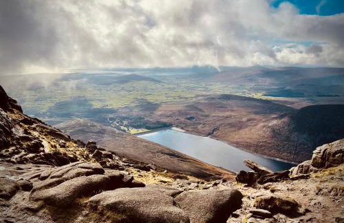 Binnian Gateway - Photo 23