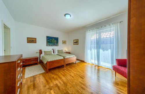 Villa Župa with Heated Pool, Tennis Court & Mini Golf - Foto 27