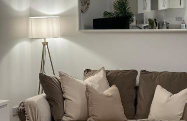 Spacious 2 Bed, 2 Bath Apartment by MCF - Foto 3