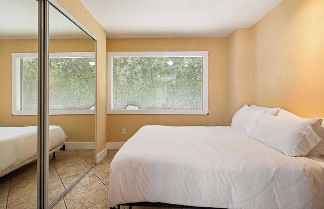 Dandelion by Avantstay Pool, 0.2mi to Downtown! - Foto 27