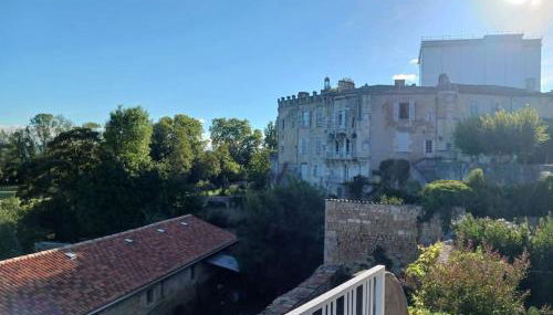 Jonzac Centre Ville - Private Home near Chateau - Foto 3