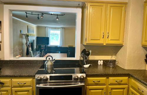 Historic Home with Farm Fresh Eggs in Denver - Foto 13