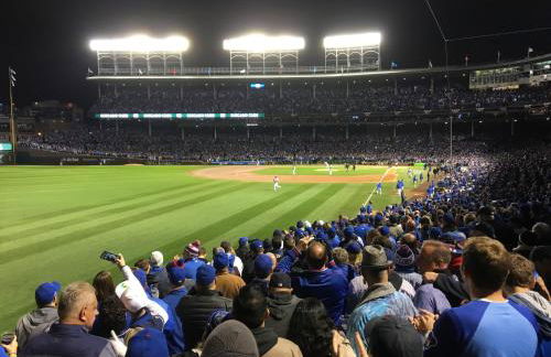 The Wrigleyville Garden 200 Steps to Wrigley-2BR - Foto 23