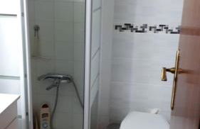 Comodo y luminoso en Cornella -Barcelona- - Foto 10