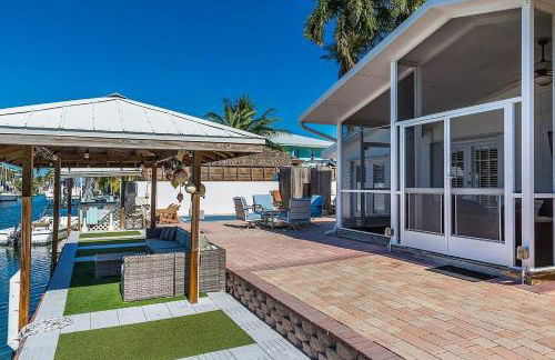 Paradise Cove - Waterfront Private Pool Home, 2 Mins to Open Gulf, 60' Dock - Foto 3