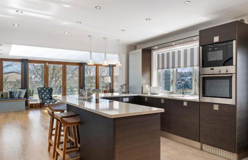 Oaktree Lodge - Luxury Cottage, Hot Tub, Sea Views - Foto 54