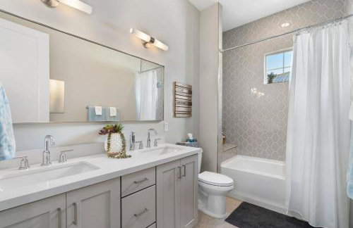 Elegant Phoenix Getaway w Pool and Spa Heating - Foto 17