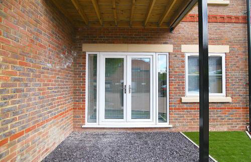 NEW - Stylish 2 bed, Farnham Common - Foto 13