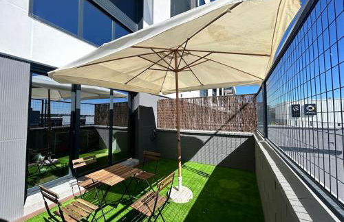 Loft 007 con jardin, piscina, garaje y Netflix - Foto 7