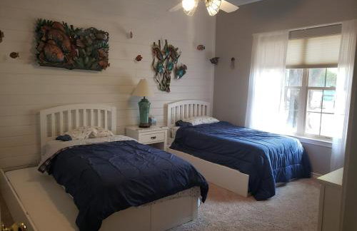 Fully furnished lakefront Retreat - Foto 31