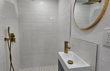 The Hideaway DT Orlando Tiny Home w Free Parking - Foto 38