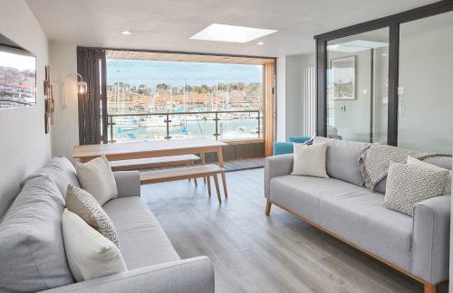 Host & Stay - Coastal Townhouse - Photo 2