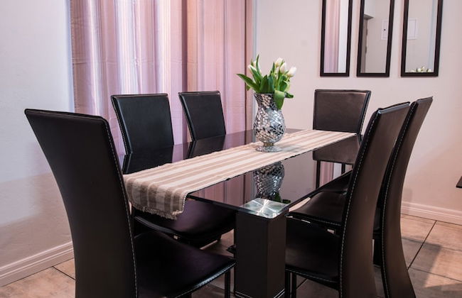 Prestige Apartment Sandton at Westpoint - Photo 16