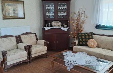 Misty Mountain Hideaway - Photo 2