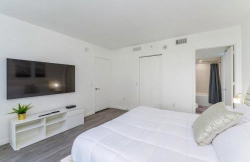 Spacious and bright in the heart of Brickell - Foto 11