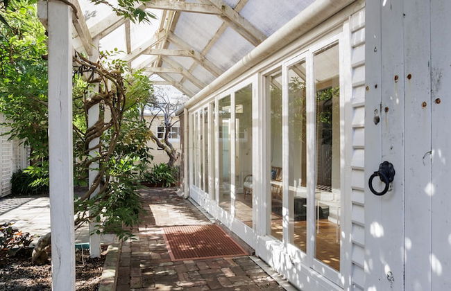 Wollaston House by the BnB Collection - Photo 55