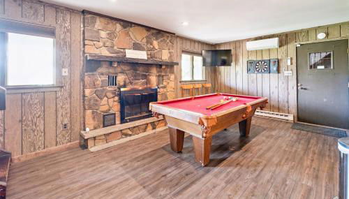 Charming Porter House in the heart of the Poconos chalet - Foto 5