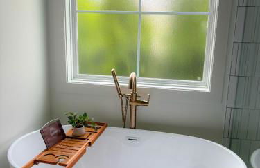 Luxurious Lake Getaway - Foto 8