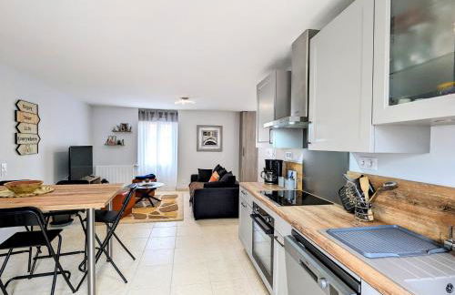 Maison calme et charmante au cœur du Berry, près des sites historiques, avec jardin privatif et parking. - FR-1-591-585 - Foto 8