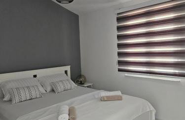 Nada Apartment, Uvala Koramaslinova, Brač - Photo 10