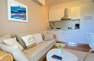 Apartments Flora 2 - Photo 2