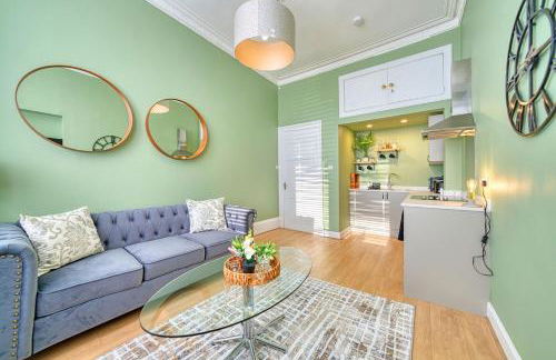 3-Bed Flat Free Parking 10 Mins to City Centre - Foto 1