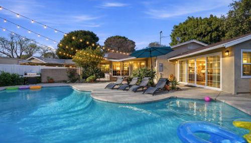 4BR Home near Universal - Private Pool, BBQ, Free Parking - Foto 1, Garden, sunbed, Garden view