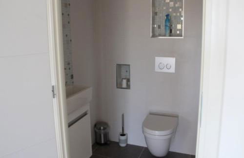 State of the Art Fixtures Villa in Vidauban with Pool - Photo 21