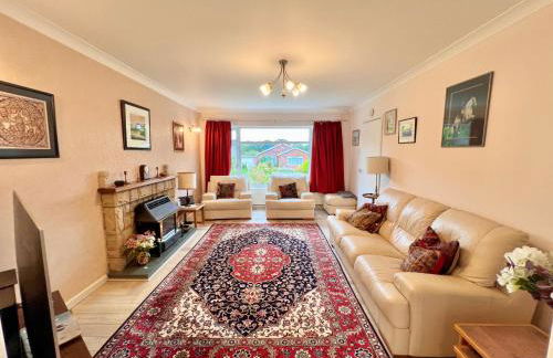 3 bedroom house with ample parking and garden - Foto 11