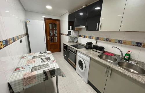 Bonito piso con aparcamiento a pie de la calle . - Foto 19