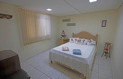 Recanto São Francisco, Casa 2 quartos 100m Igreja São Francisco Pet friend - Foto 1