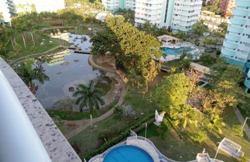 Mountain, lake and pool view apartment - Foto 12