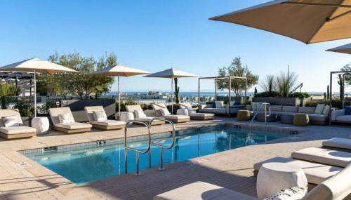 Pearl Coast - Modern 2BR with Rooftop Pool & Views - Foto 2