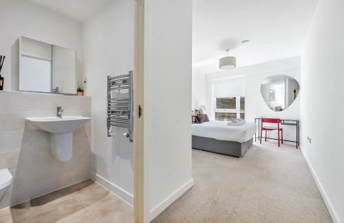 Canary Haven Elegant 3-Bedroom Apartment - Foto 7