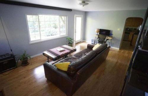 Large 1 Bedroom Apartment, Home Theater, Fireplace - Foto 26