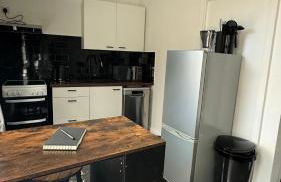 Free Parking! Kingston Studio, ideal for professionals relocators and leisure stays, near Kingston Station and Shopping Centre - Foto 4