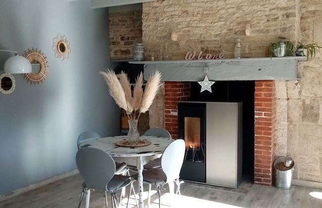 Les Gîtes de La Roche Élie Chez Léonie - Foto 8