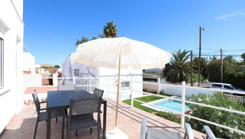 2 apartamentos en una excelente villa de playa compartiendo Piscina y Jardín - Foto 4