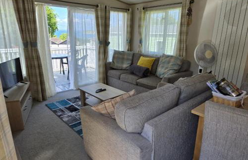luxury new 3 bed caravan with stunning sea view on private beach in Thorness bay - Foto 6