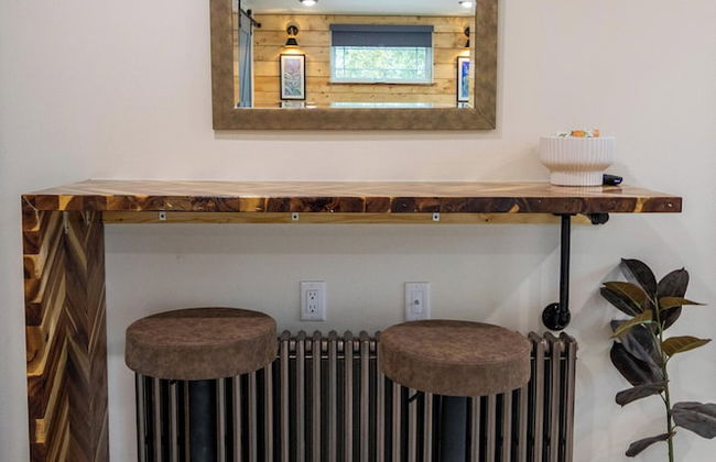 Dollhouse Downtown - Photo 22