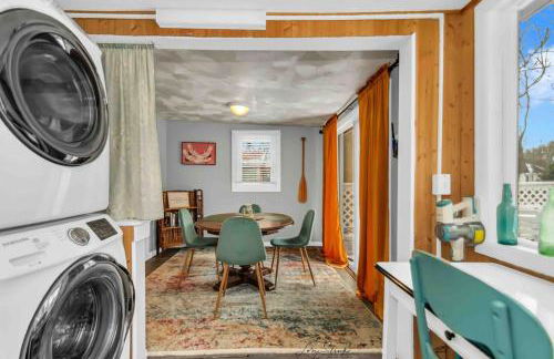 Beachglass Cottage - Family Friendly Kids and Pets - Photo 22