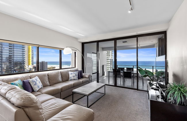 Ultra Broadbeach - Photo 54