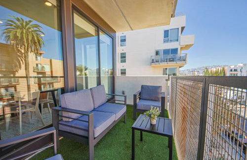 Hollywood Escape! Elegant 2BR 2BA Rental - Foto 26