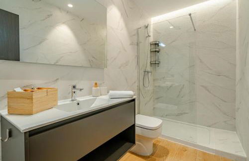 Edificio Fénix by Plaza Mayor Apartamentos - Photo 74