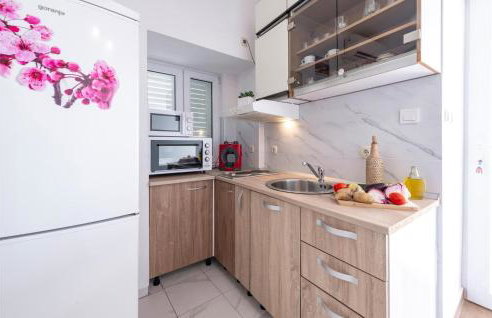 Pet Friendly Apartment In Dubravica - Foto 18